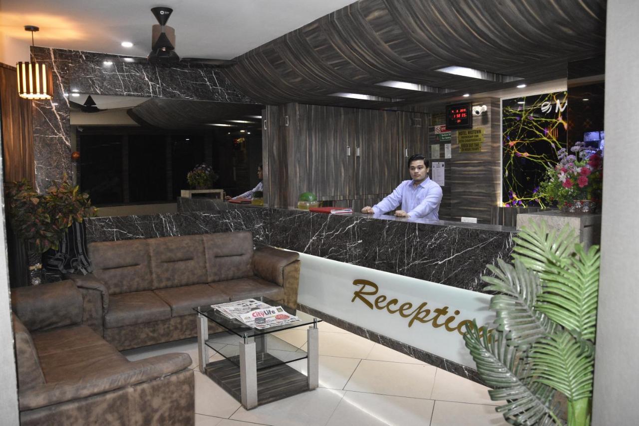 Midtown Hotel Ahmedabad Eksteriør bilde